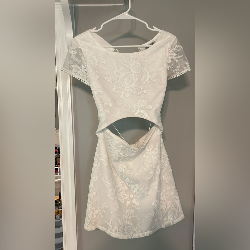 Elegant White Lace Mini Dress